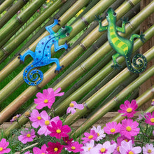 Load image into Gallery viewer, Metal Gecko Wall Decor Art Craft Inspirational Sculpture Hang Indoor Outdoor Home Garden Bedroom Office Landscape Decoration