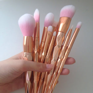 11Pcs Diamond Rose Gold Makeup Brushes Set Mermaid Fishtail Shaped Foundation Powder Cosmetics Brush Rainbow Eyeshadow Brush Kit
